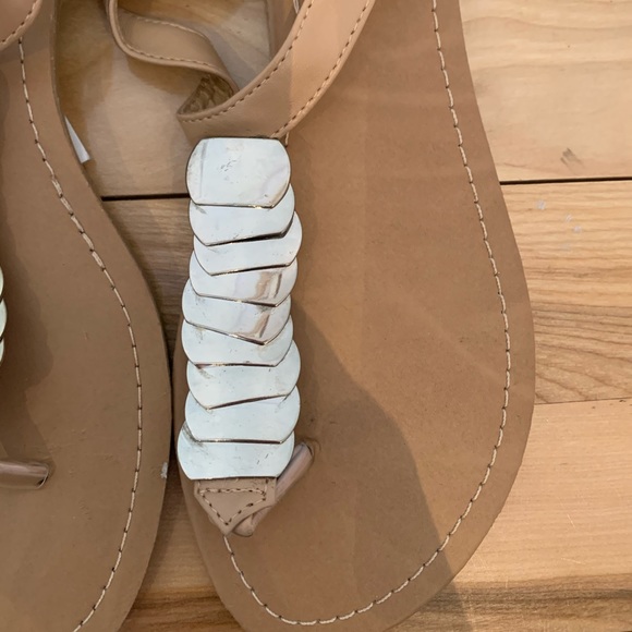 NYC Sandals - Picture 3 of 9